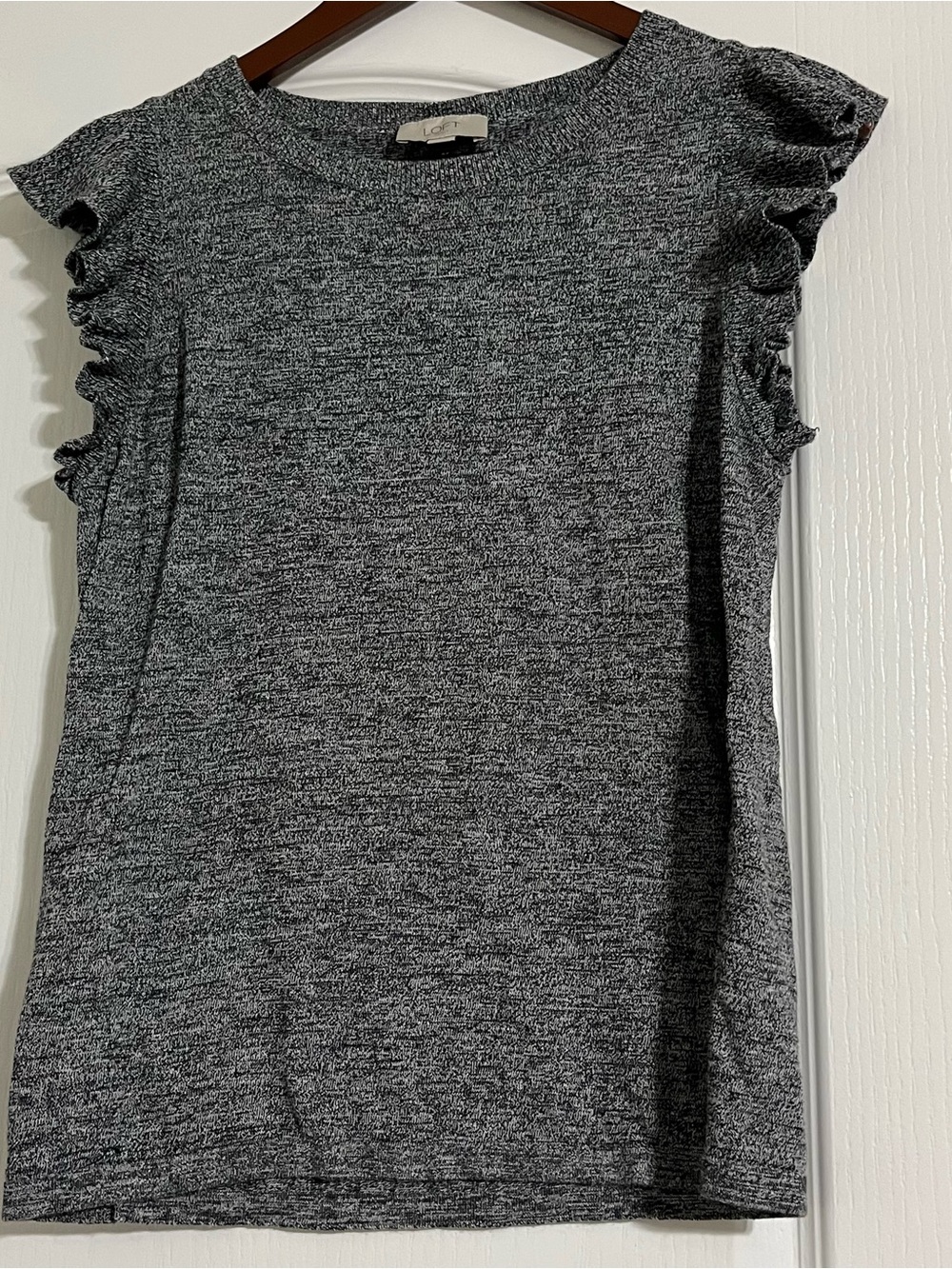 LOFT Gray Marled Ruffle Sleeve Tank Size M